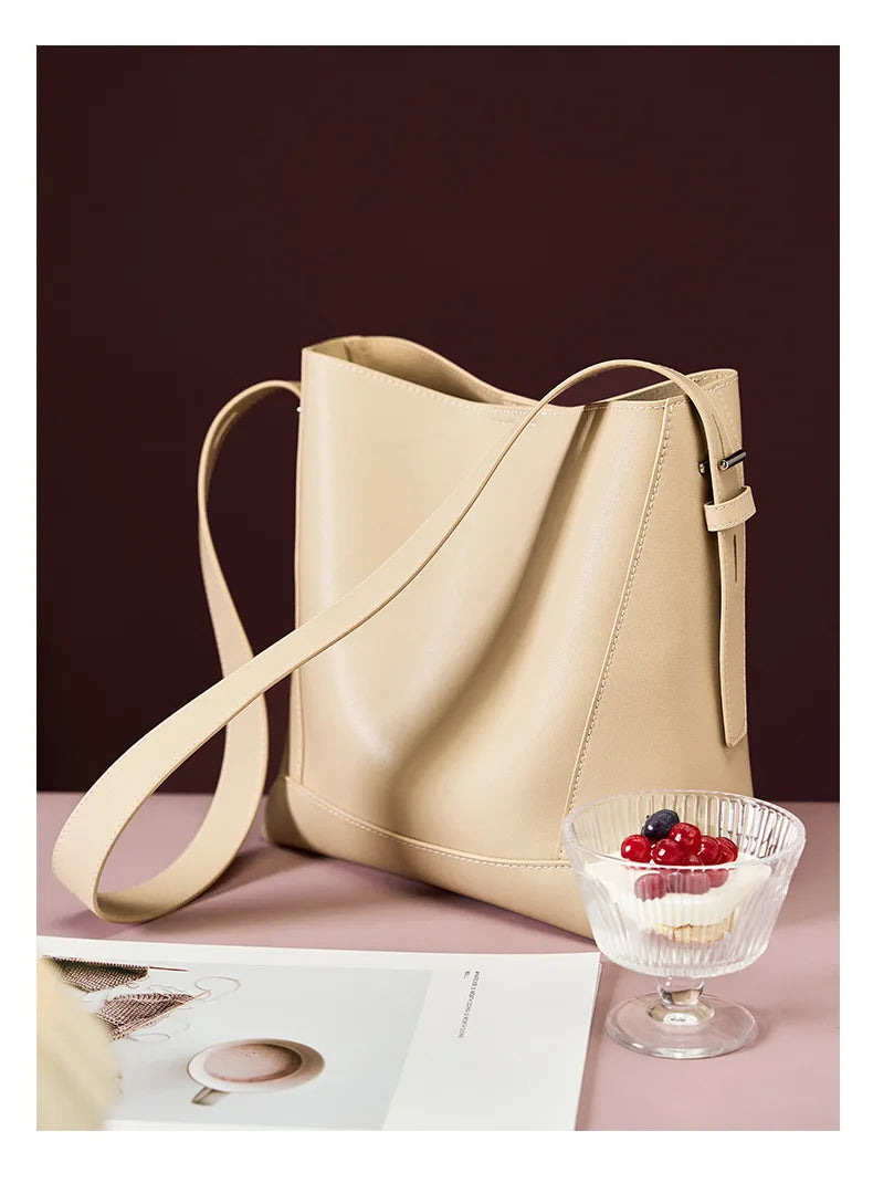 Trendé™ | Penelope Ledertasche mit zeitloser Eleganz