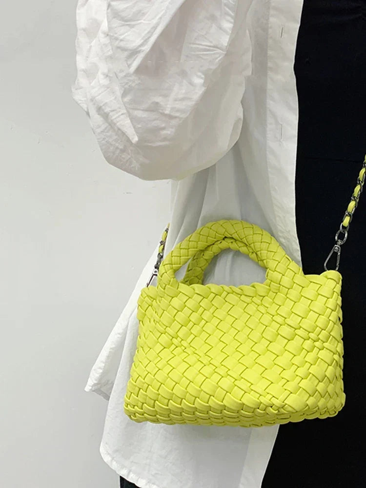 Trendé™ | Kátia Kleine Ledertasche mit elegantem Design