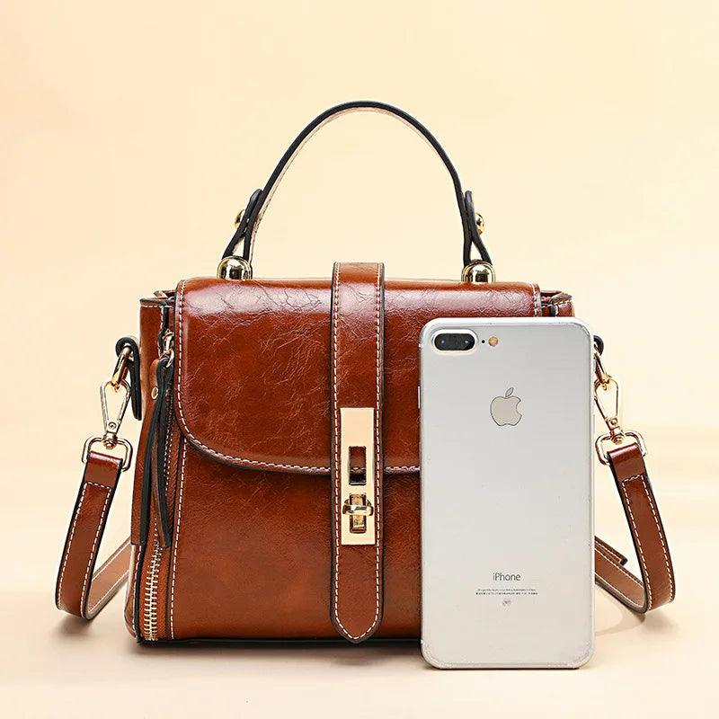 Trendé™ | Nina Ledertasche mit zeitloser Eleganz