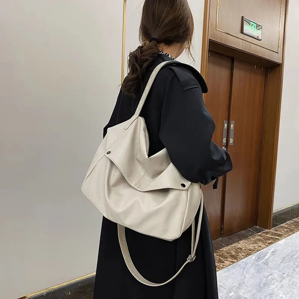Trendé™ | Lua Ledertasche mit zeitloser Eleganz