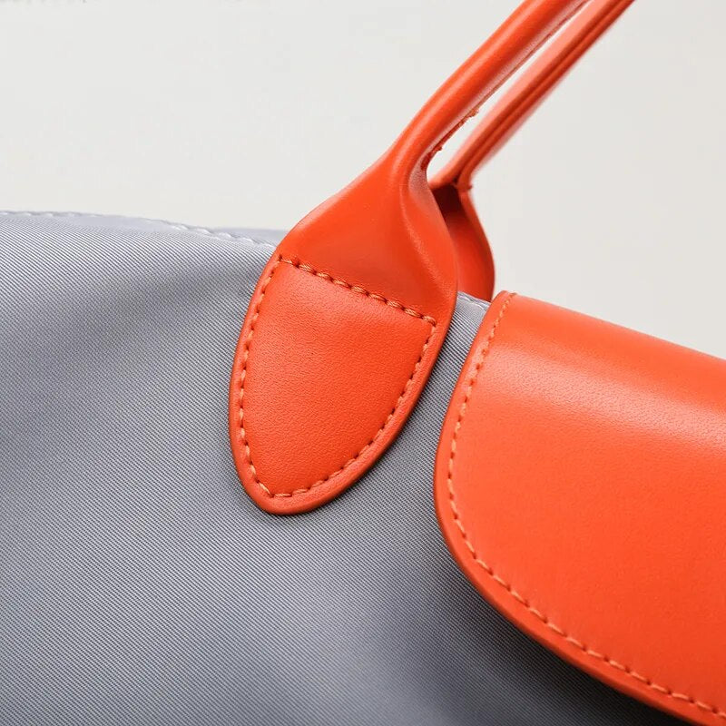 Trendé™ | Flora1575 Ledertasche mit zeitloser Eleganz
