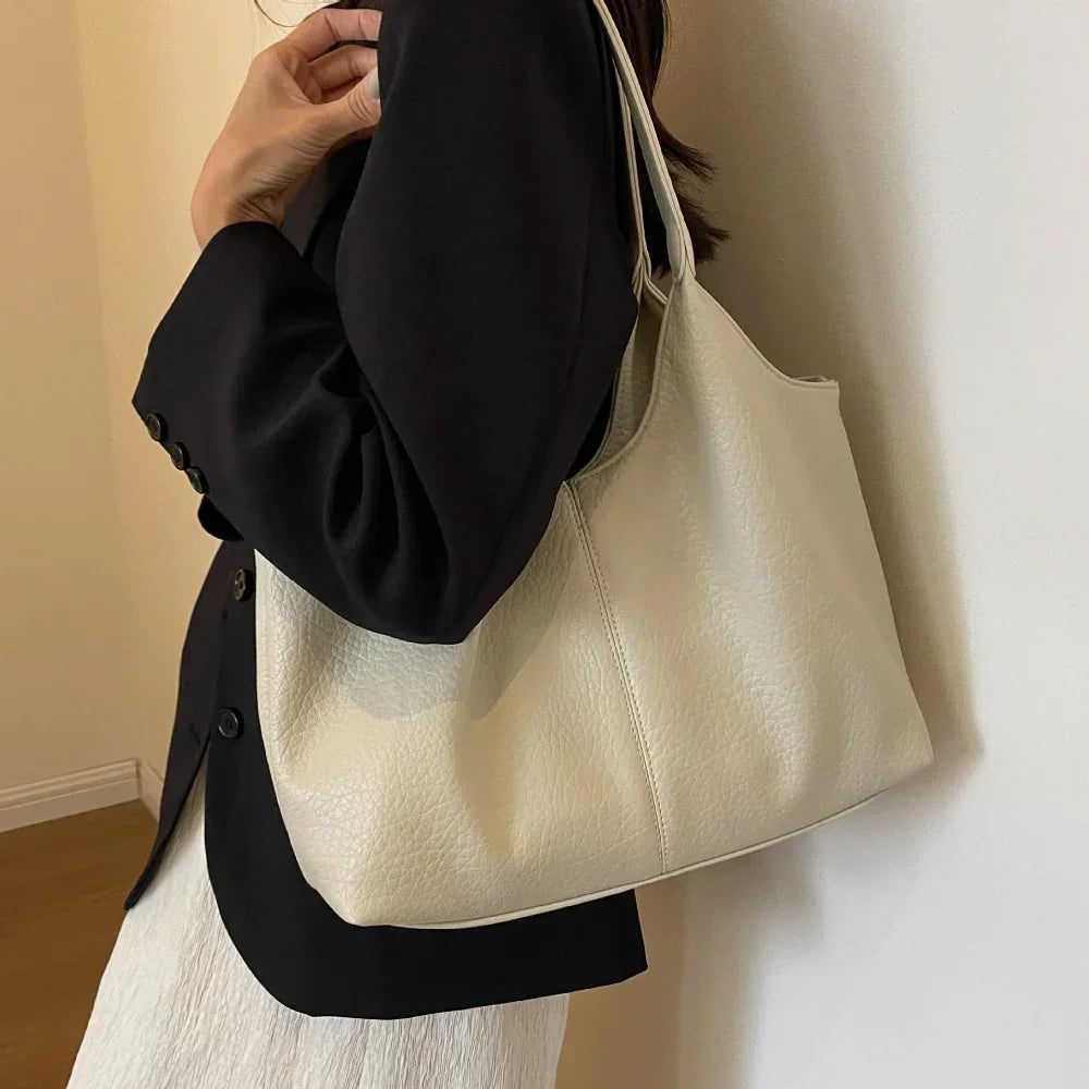 Trendé™ | Monica Ledertasche mit zeitloser Eleganz