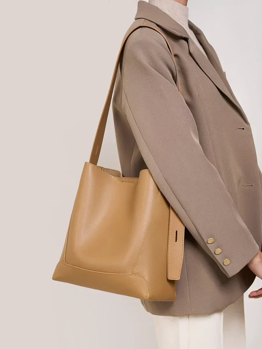 Trendé™ | Penelope Ledertasche mit zeitloser Eleganz