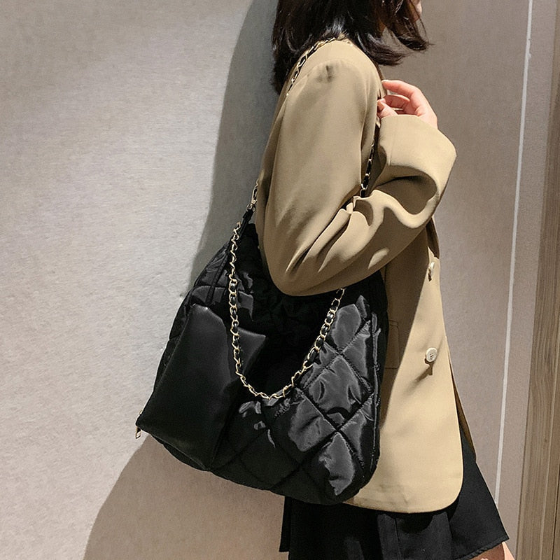 Trendé™ | Elina1070 Ledertasche mit zeitloser Eleganz