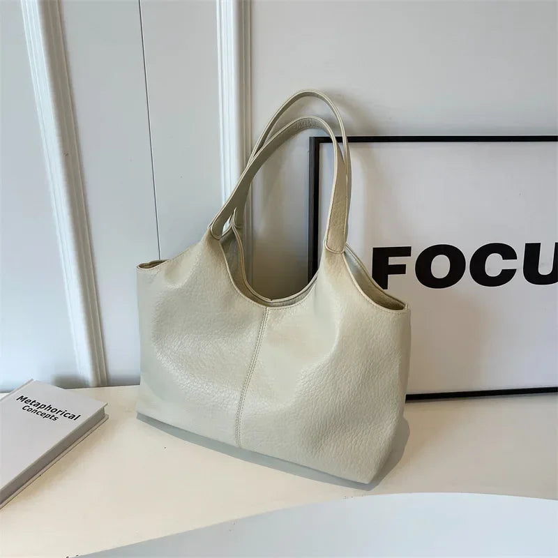 Trendé™ | Monica Ledertasche mit zeitloser Eleganz