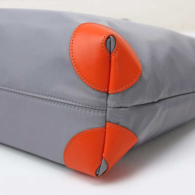Trendé™ | Flora1575 Ledertasche mit zeitloser Eleganz