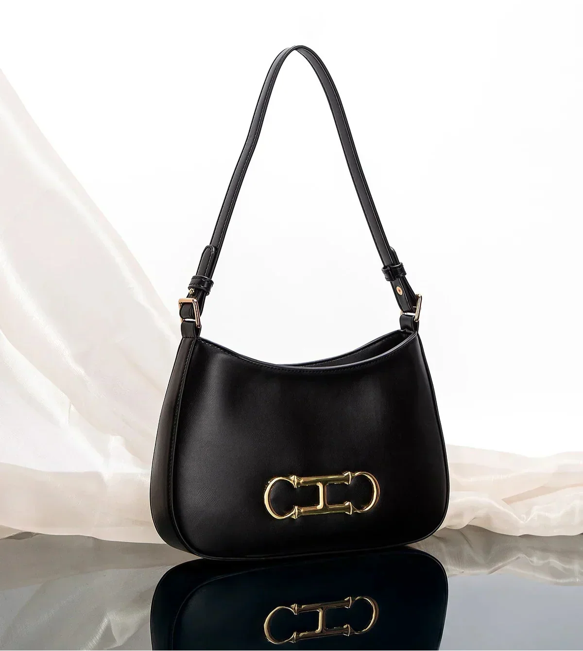 Trendé™ | Laura2484 Ledertasche mit zeitloser Eleganz