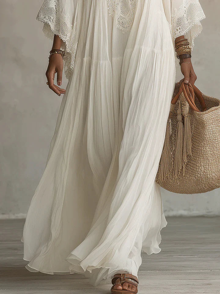 Trendé™ | Serena – Weisses Chiffonkleid mit V-Ausschnitt und Spitze
