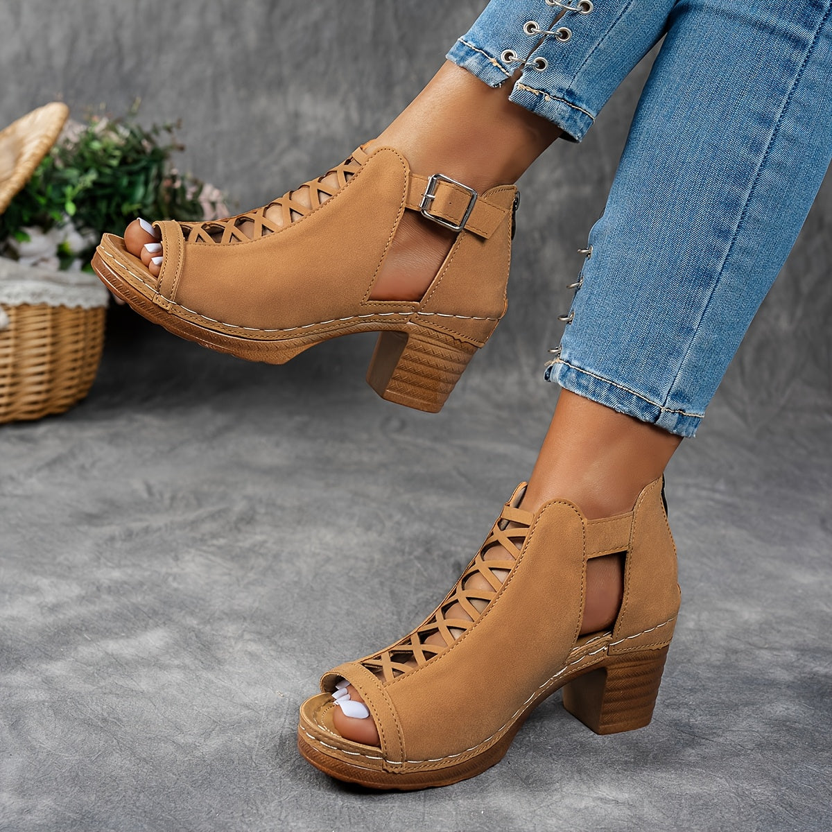 Trendé™ | Selin Sandalen mit geflochtenem Absatz