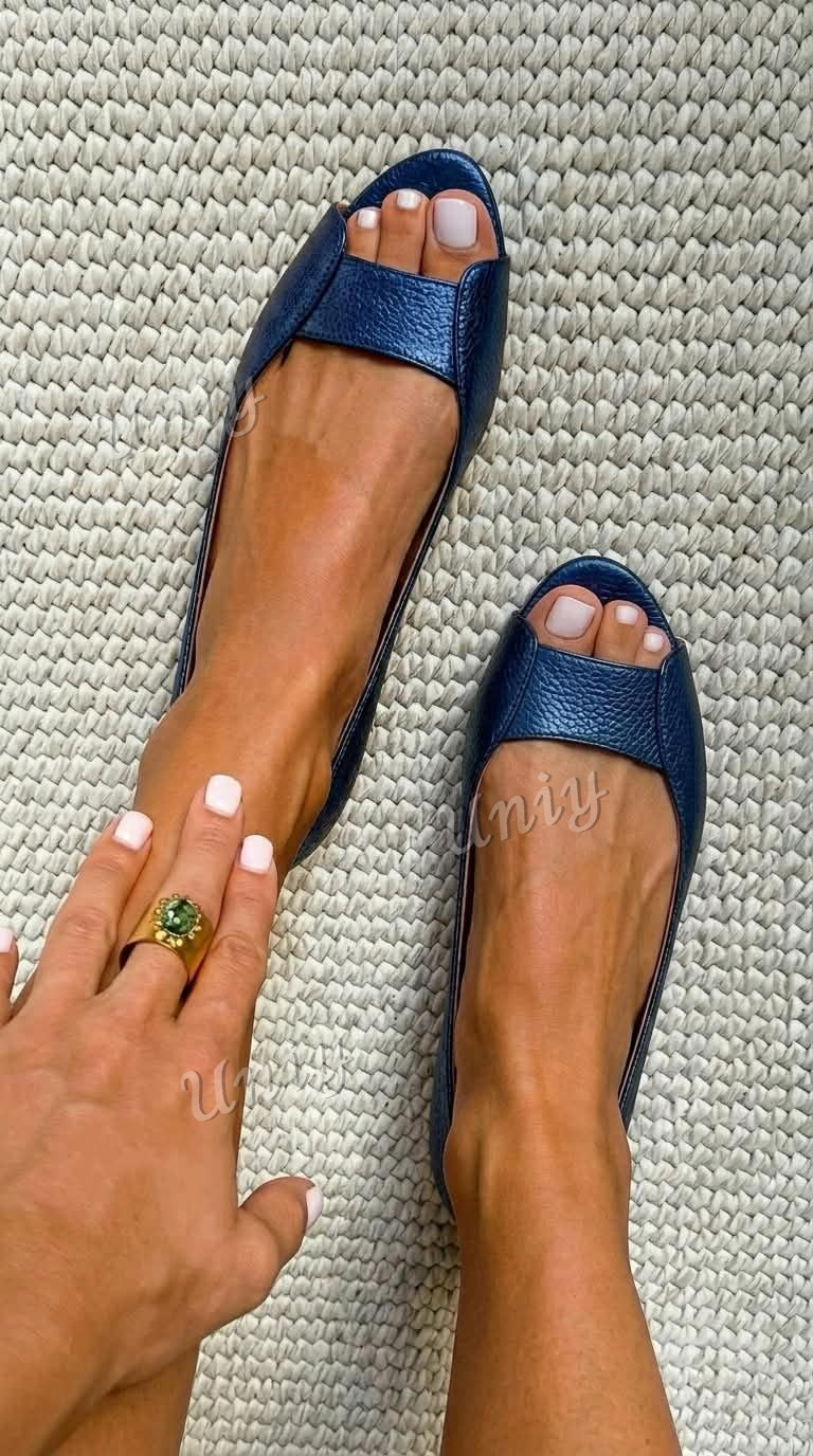 Schicke metallische Peeptoe-Ballerinas in Champagnergold