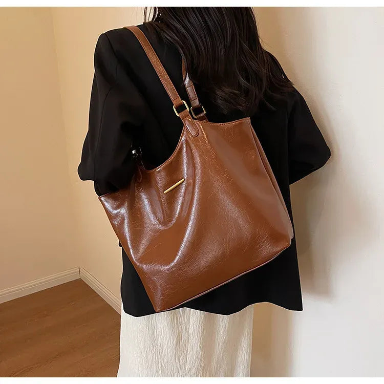 Trendé™ | Bless Ledertasche mit zeitloser Eleganz