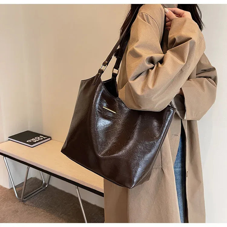 Trendé™ | Bless Ledertasche mit zeitloser Eleganz