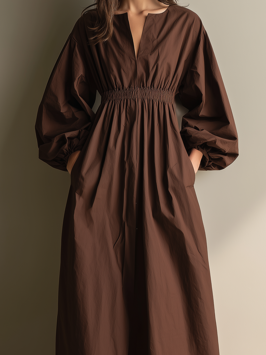 Trendé™ | Sonia Baumwoll-Leinen-Maxikleid mit V-Ausschnitt und langen Ärmeln