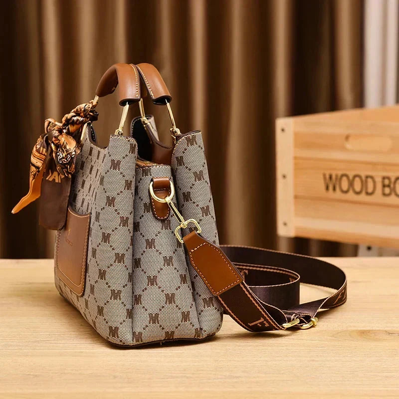 Trendé™ | Fianna Ledertasche mit zeitloser Eleganz