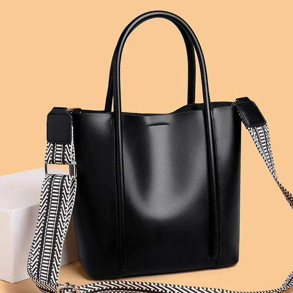Trendé™ | Kaia2181 Premium Ledertasche mit edlem Finish