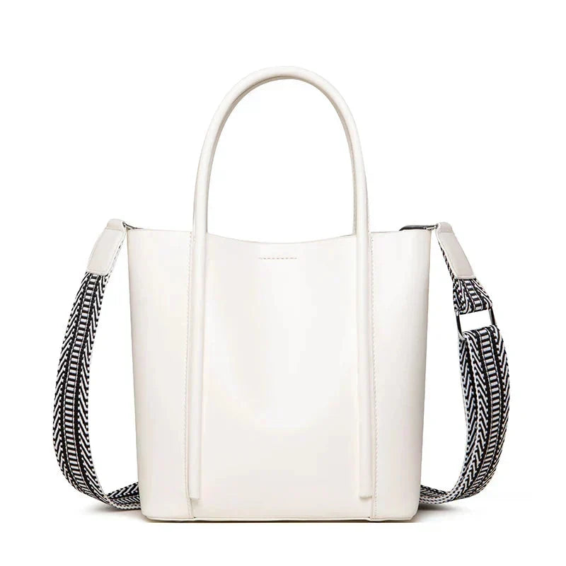 Trendé™ | Kaia2181 Premium Ledertasche mit edlem Finish