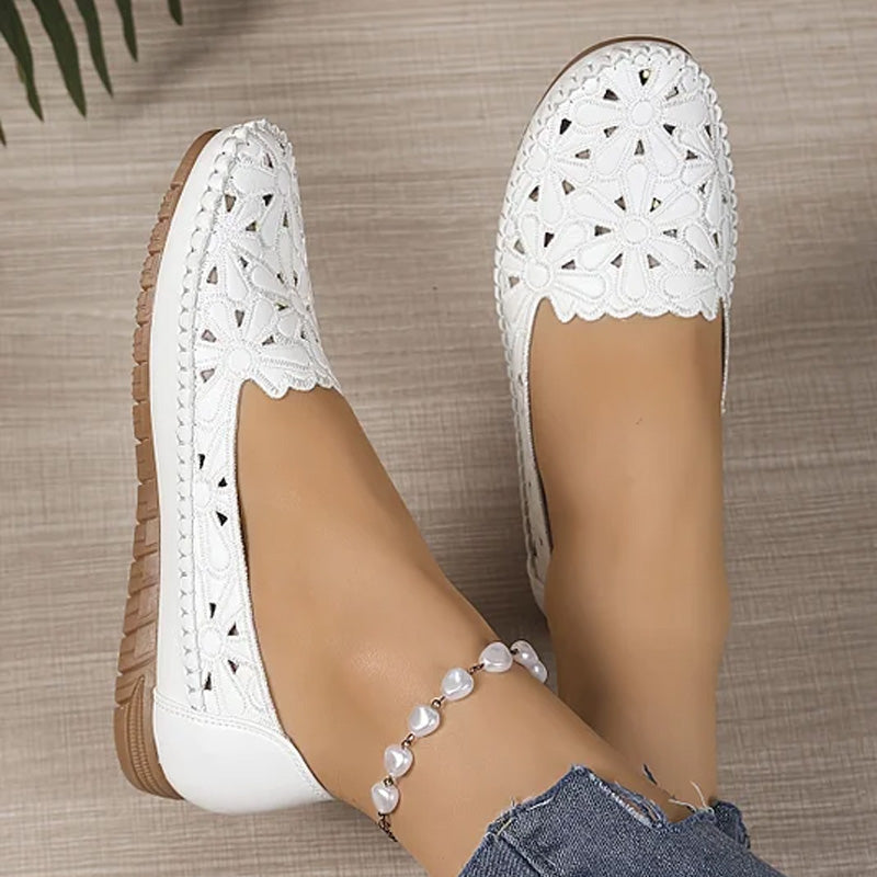 Trendé™ | Sofia Ballerinas mit floralen Ausschnitten